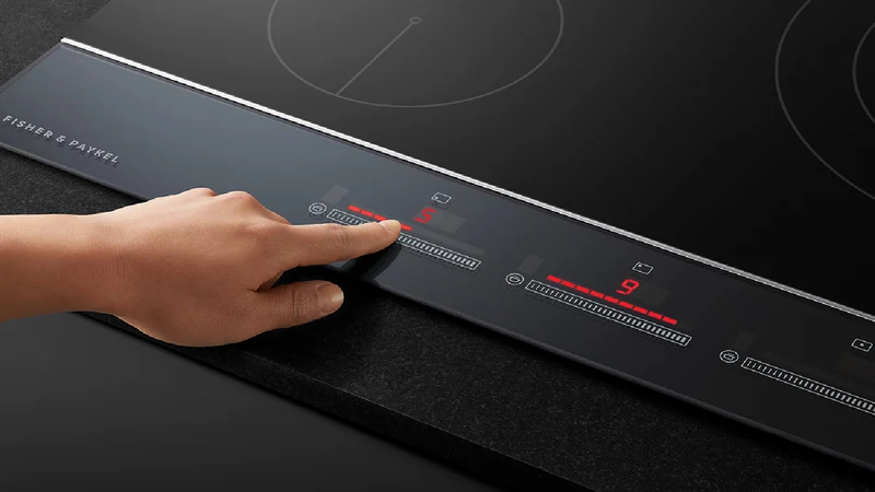 Fisher & Paykel 60cm Series 9 1 Burner + 2 Zone Hybrid Cooktop, 2 SmartZones, LPG