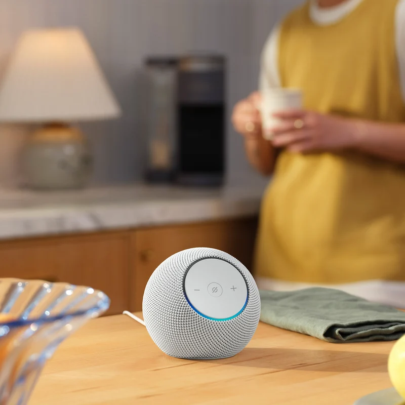 Amazon Echo Dot Max (Glacier White)