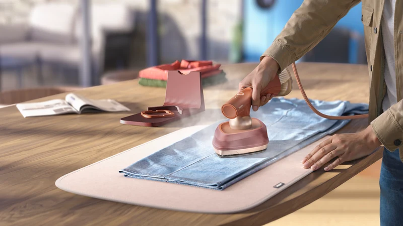 Philips OneTurn Hybrid Iron And Steamer Autumn Leaf