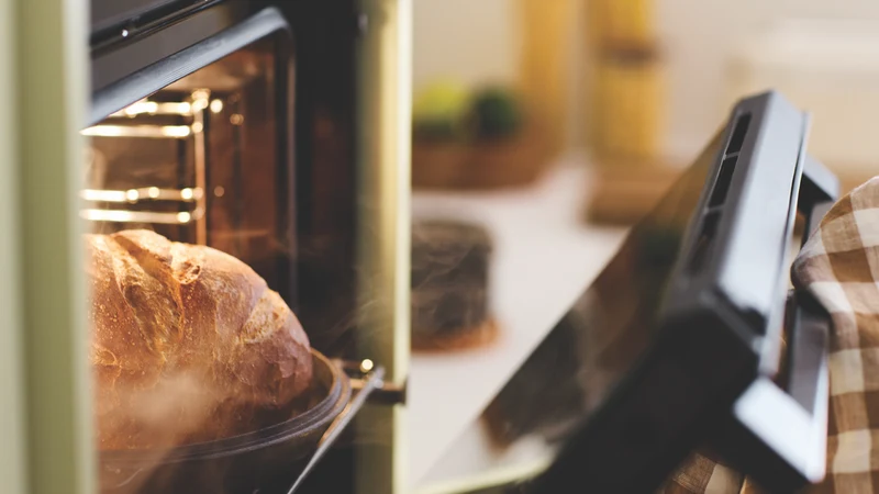 Haier 500 Series 60cm Pyrolytic Oven, 14 Function, Air Fry, Steam Assist, Black