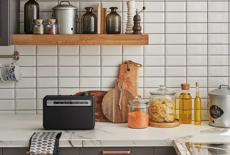 Philips Portable AM/FM Radio