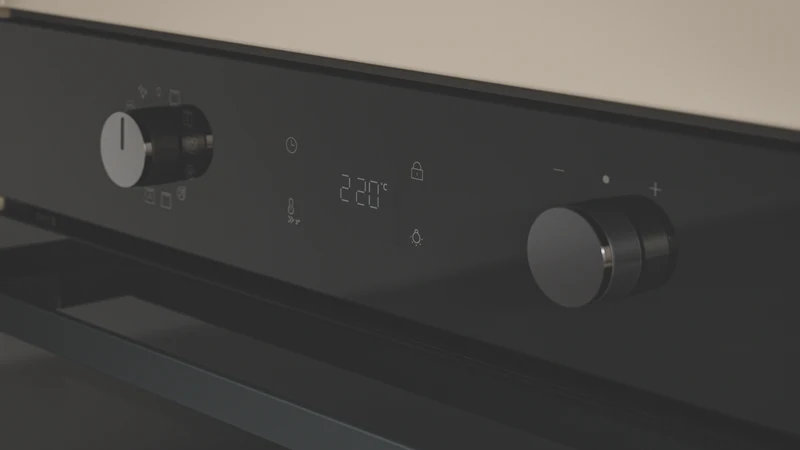 Haier 60cm 500 Series Built In Oven 12 Function Self Cleaning Airfry Steam Assist