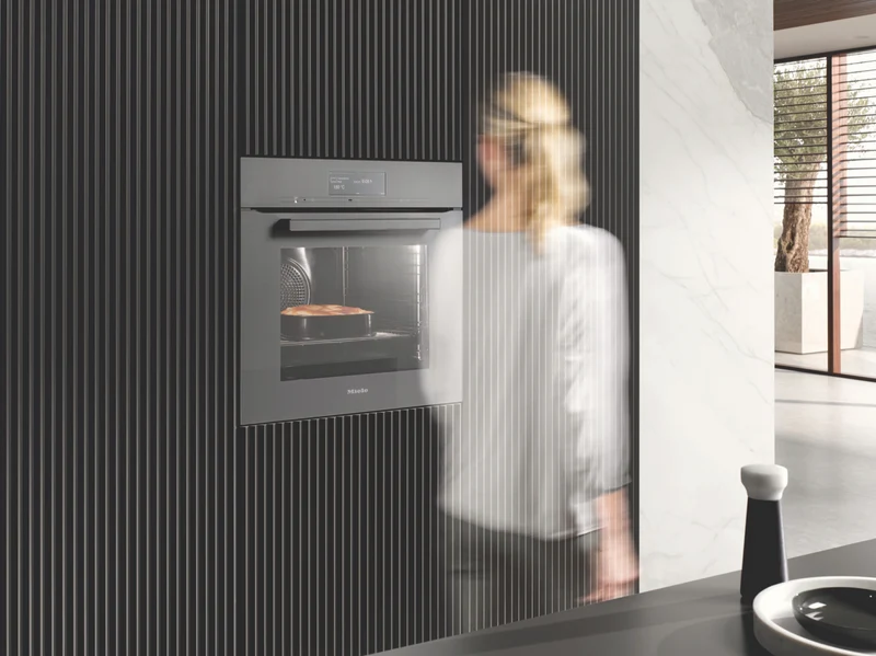 Miele 60cm Pyrolytic Oven with Moisture Plus and FoodView Integrated Camera Obsidian Black