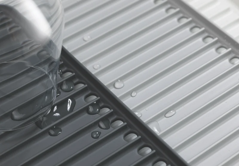 Joseph Joseph Tier Expandable Draining Mat - Grey