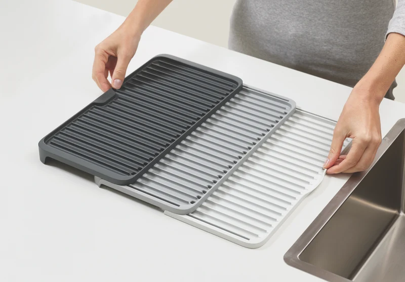 Joseph Joseph Tier Expandable Draining Mat - Grey