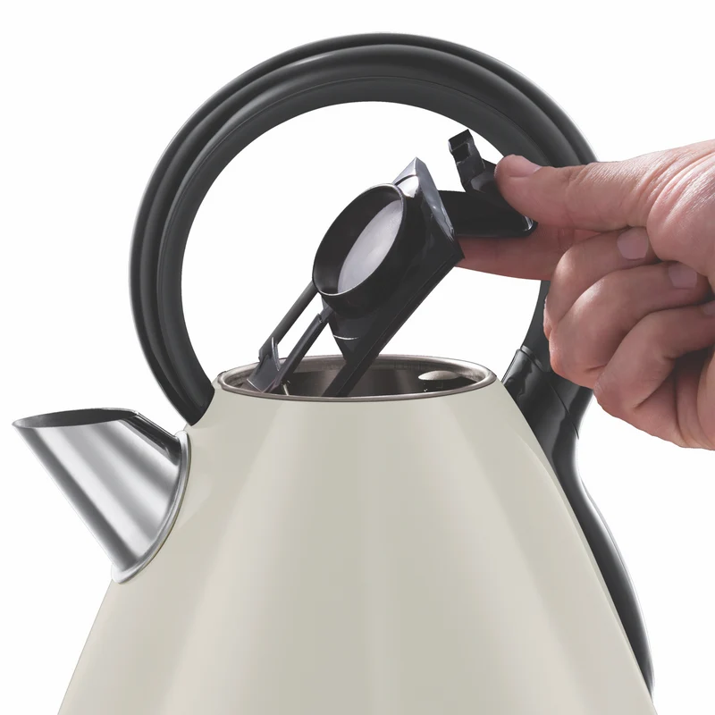Russell Hobbs Legacy Kettle Cream