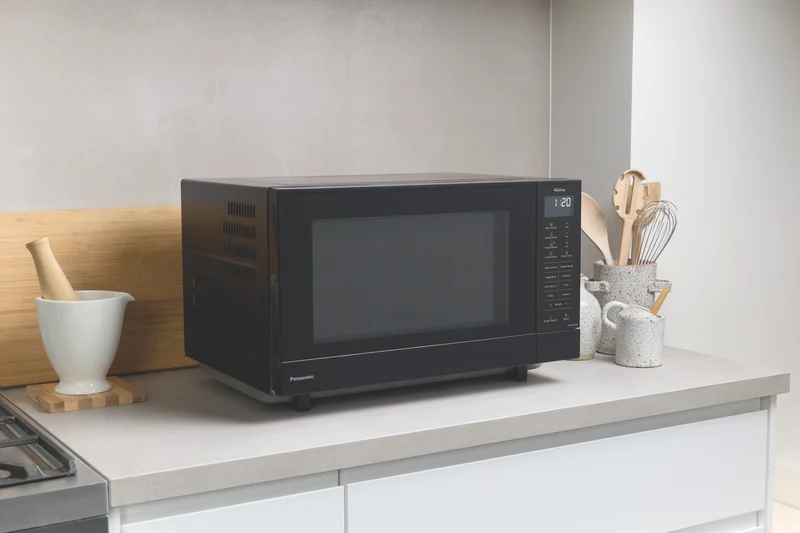 Panasonic 27L 1000W Flatbed Microwave Black