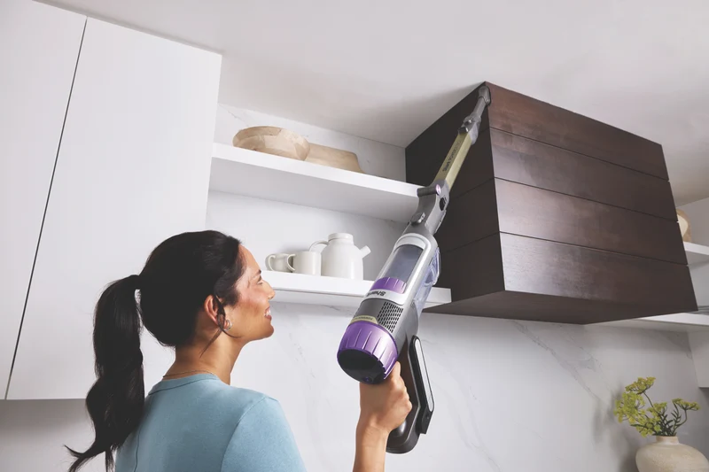 Shark Cordless PowerDetect Clean & Empty System