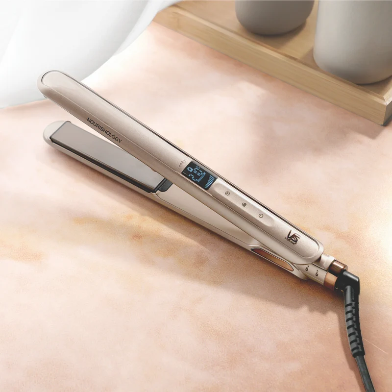 VS Sassoon Nourishing Smooth Straightener