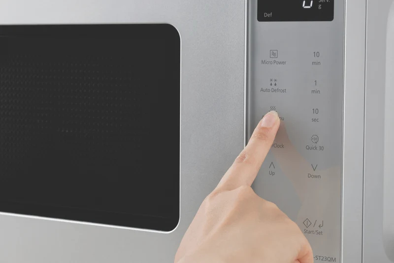Panasonic 20L 800W Compact Microwave Silver