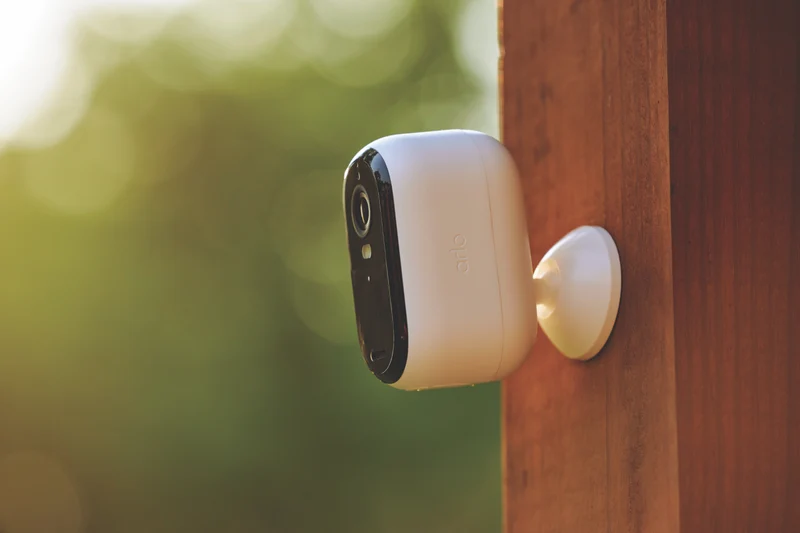 Arlo Essential 2K Camera (2nd Gen) 2 Pack