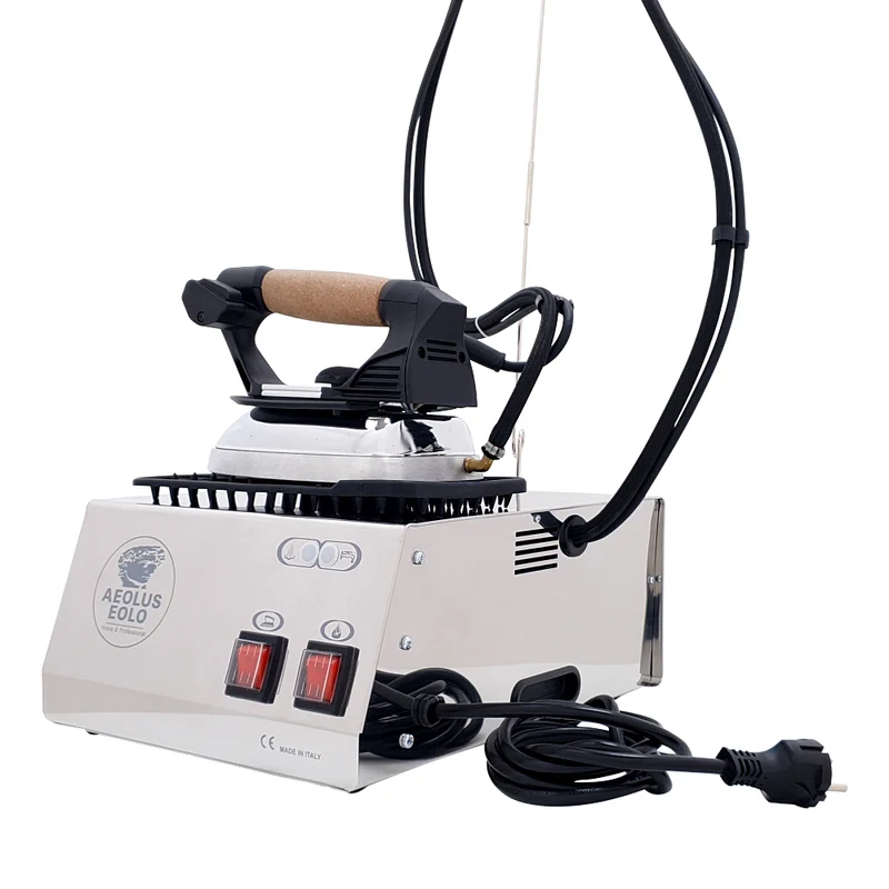 Sistema stirante professionale GVK16 RA con Caldaia in Acciaio inox AISI 304 Ricarica automatica e Resistenza esterna anticalcare Classe energetica A++ Made in Italy Garanzia 5 anni