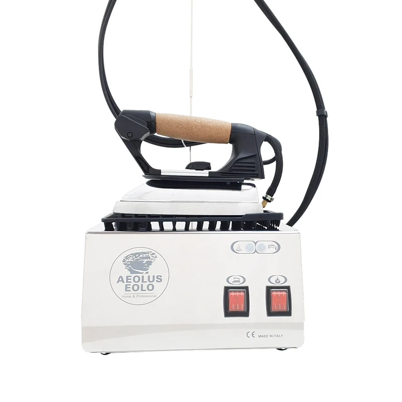 Sistema stirante professionale GVK10 RA con Caldaia in Acciaio inox AISI 304 Ricarica automatica e Resistenza esterna anticalcare Classe energetica A++ Made in Italy Garanzia 5 anni