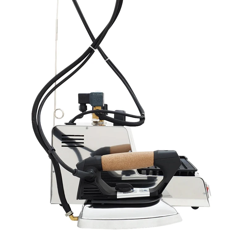 Sistema stirante professionale GVK9 con Caldaia in Acciaio inox AISI 304 e Resistenza esterna anticalcare (2,8 L) Efficienza Energetica A++ Made in Italy Garanzia 5 anni