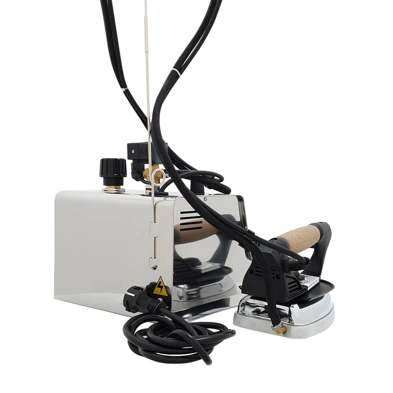 Sistema stirante professionale GVK9 con Caldaia in Acciaio inox AISI 304 e Resistenza esterna anticalcare (2,8 L) Efficienza Energetica A++ Made in Italy Garanzia 5 anni