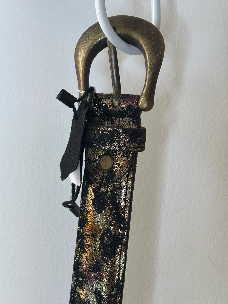 Ceinture or noir