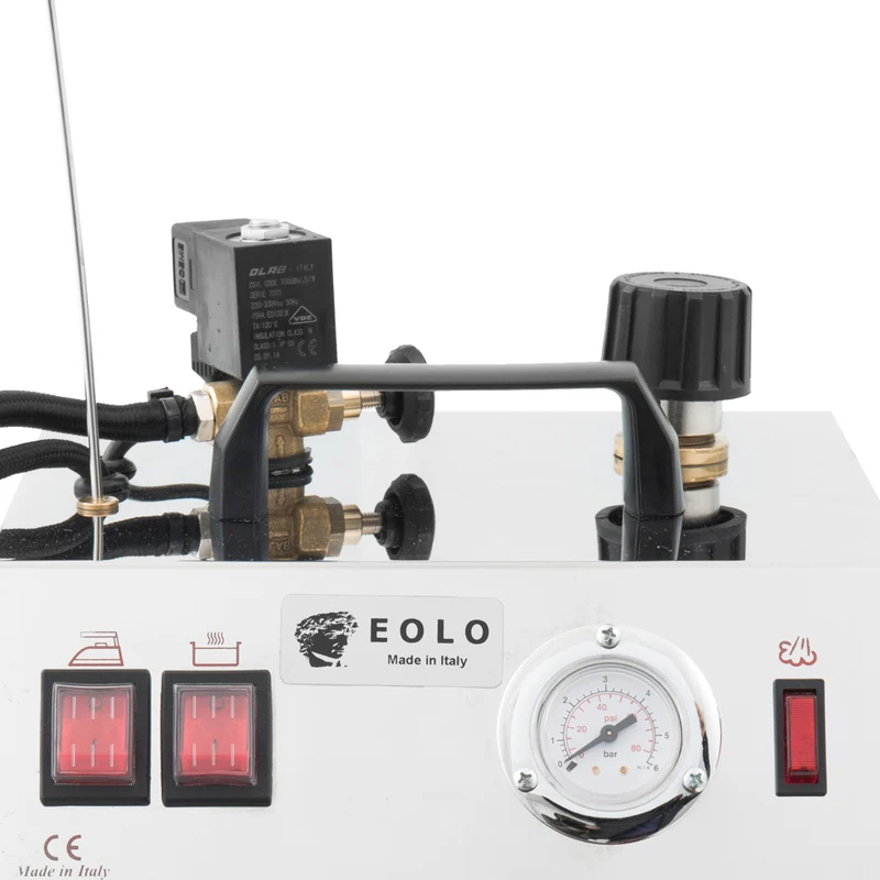 Sistema stirante professionale AV03 con Caldaia in rame a Risparmio energetico e Resistenza esterna anticalcare (3,5 L) Classe Energetica A++ Made in Italy Garanzia 5 anni