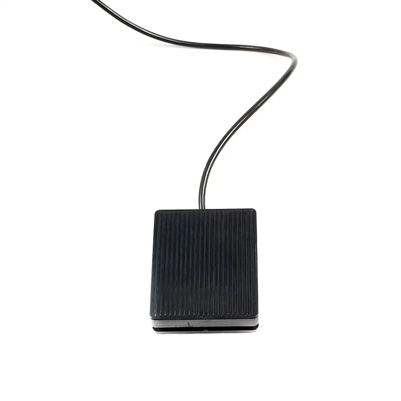 Tavolo da stiro professionale modello TS09 con caldaia Motore aspirante Piano da stiro riscaldato con termostato Classe Energetica A++ Made in Italy Garanzia 5 anni