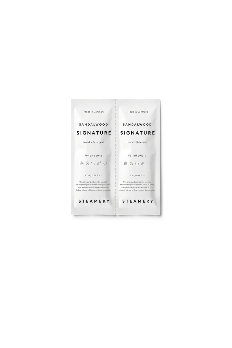Signature Laundry Detergent Sachet