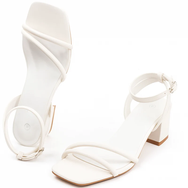Sandales à Talon Bloc Femme – Bout Carré Ouvert avec Brides et Fermeture Boucle