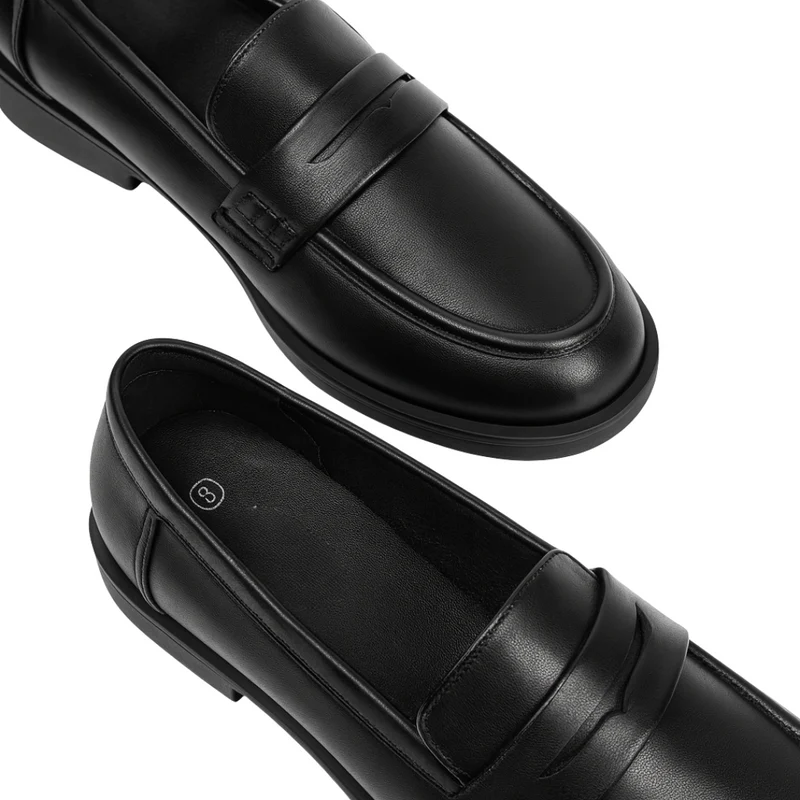 Loafers femme à plateforme avec semelle crantée et boucle métallique