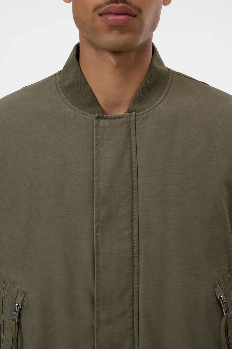 Closed Bomber en Coton Forest Green