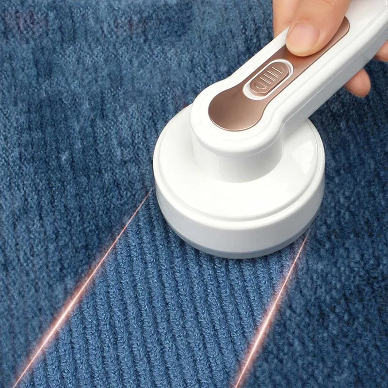Elektrischer Fusselrasierer USB wiederaufladbar | Fusselentferner mit 3-Klingen-System & Saugfunktion | Für Kleidung & Textilien