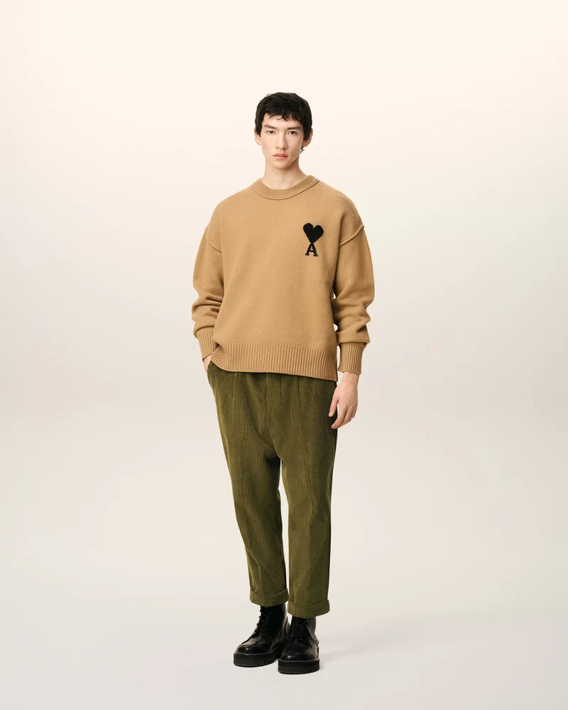 AMI Pantalon Carotte Oversize en Velours Bronze