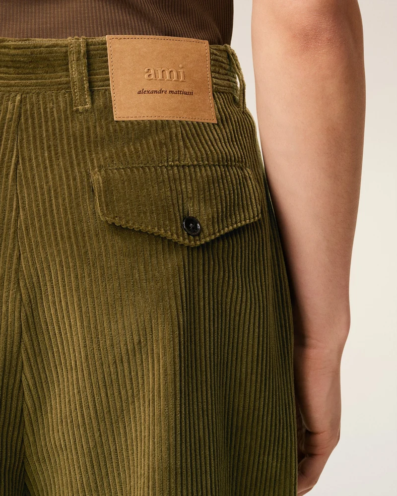 AMI Pantalon Carotte Oversize en Velours Bronze