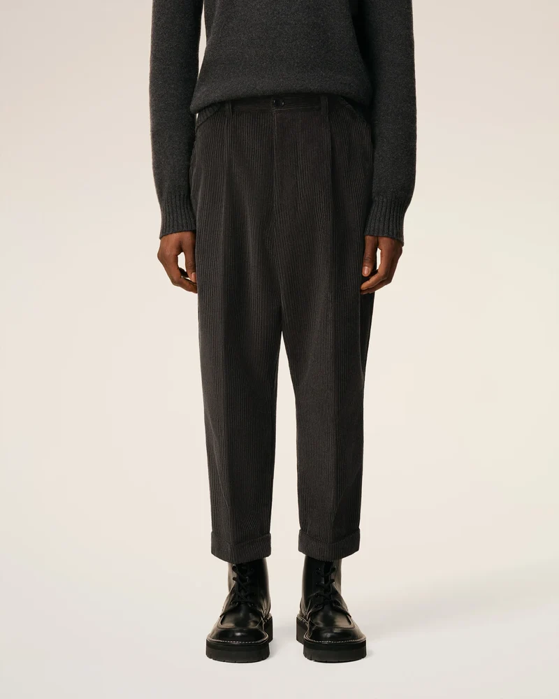AMI Pantalon Carotte Oversize en Velours Anthracite