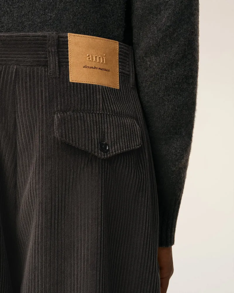 AMI Pantalon Carotte Oversize en Velours Anthracite