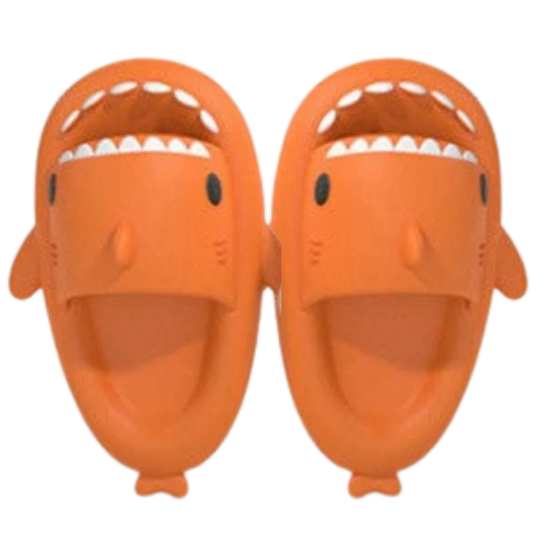 Chaussons de plage en forme de requin