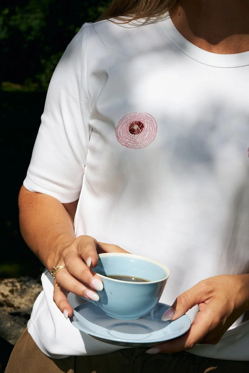 Molly&My x Julie Elsebeth - Rosette Tee T-Shirt - White