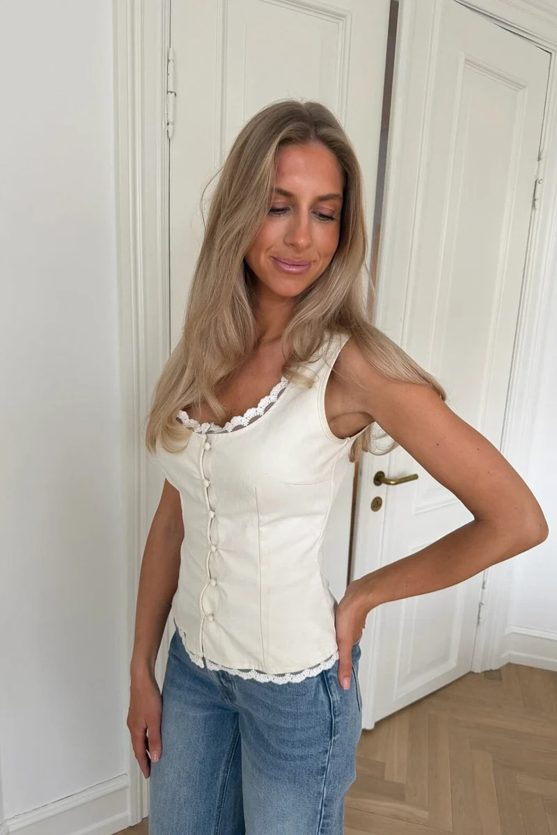 BYIC - Elsieic Top A23887 - Off White Lace