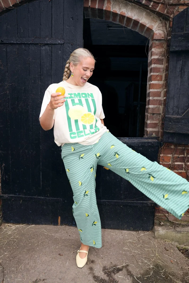 Molly&My x Caroline Dan - Cassie Tee - Ivory W. Limon