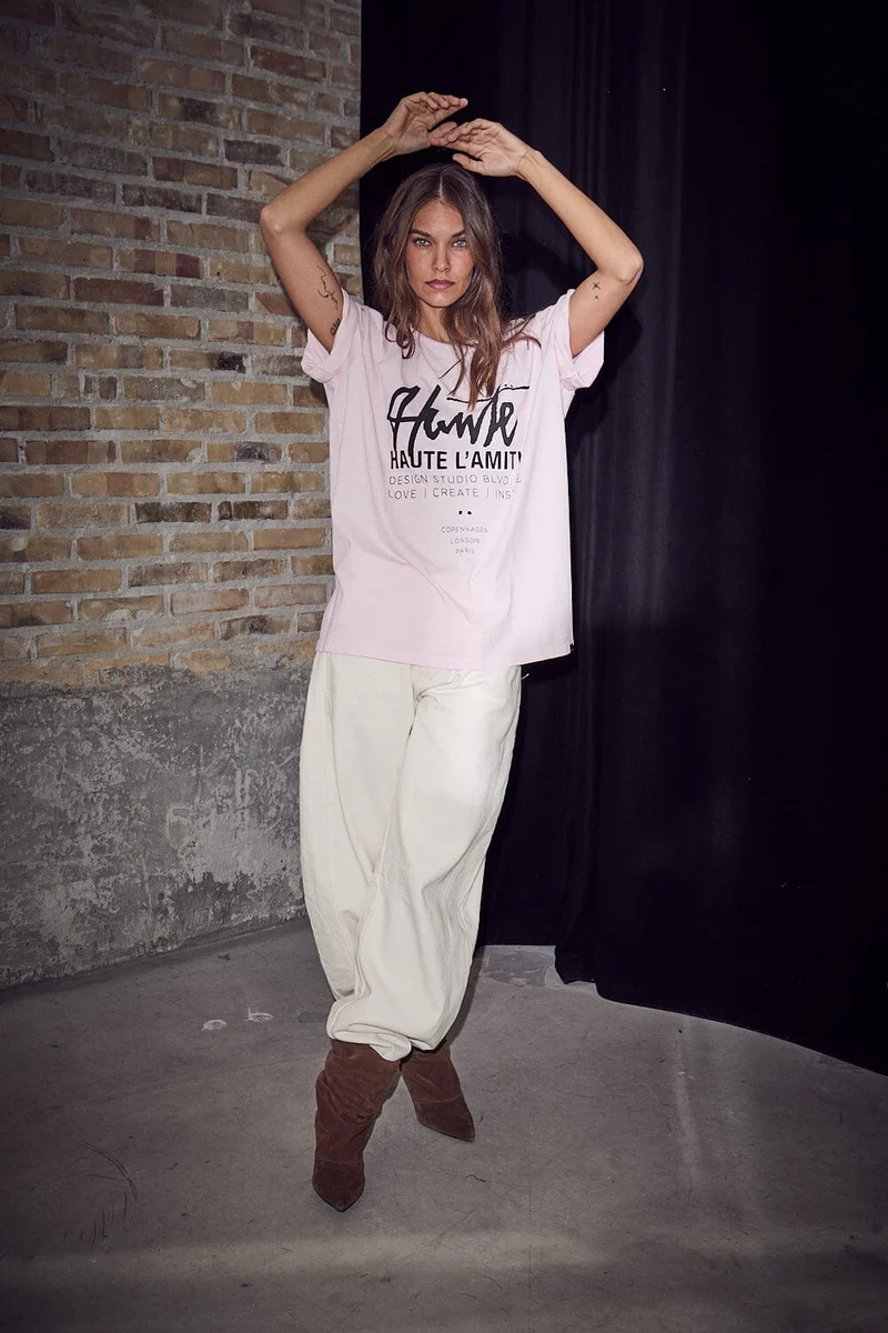 Haute L'Amitié - Studio Loose Tag Tee HL10758 - Iced Rose