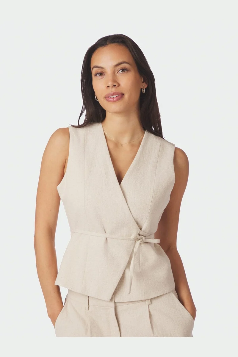 Neo Noir - Samara Ramie Waistcoat 165105 - 815 - Natural
