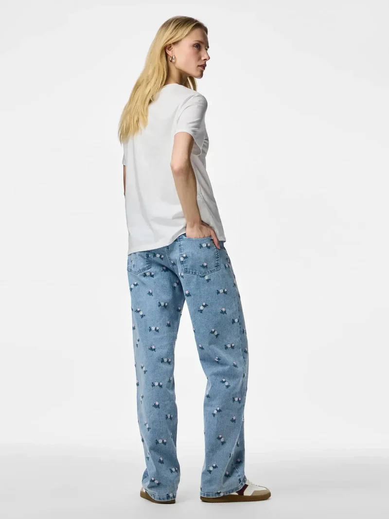 Pieces - Pcflora Straight Emb Jeans - 5068185 Light Blue Denim Pink Flower Embroidery