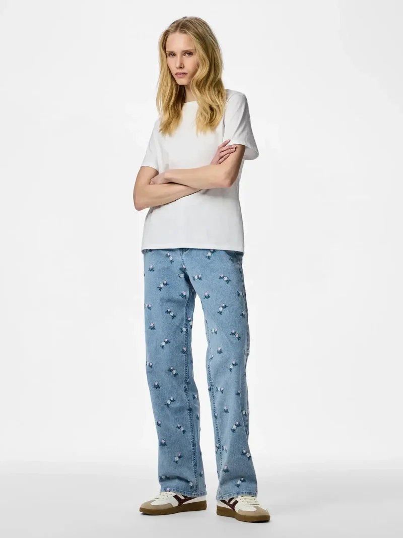 Pieces - Pcflora Straight Emb Jeans - 5068185 Light Blue Denim Pink Flower Embroidery