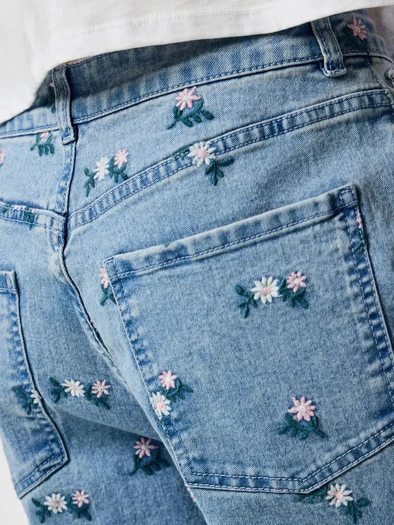 Pieces - Pcflora Straight Emb Jeans - 5068185 Light Blue Denim Pink Flower Embroidery