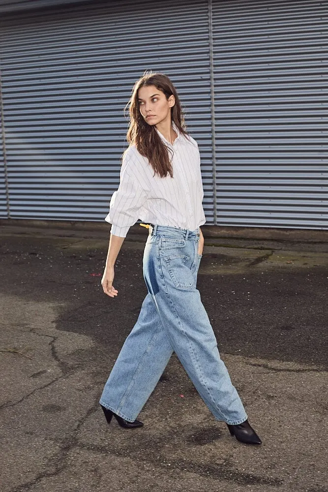 Haute L'Amitié - Flip Waist Pocket Jeans HL10179 - Bleached Denim