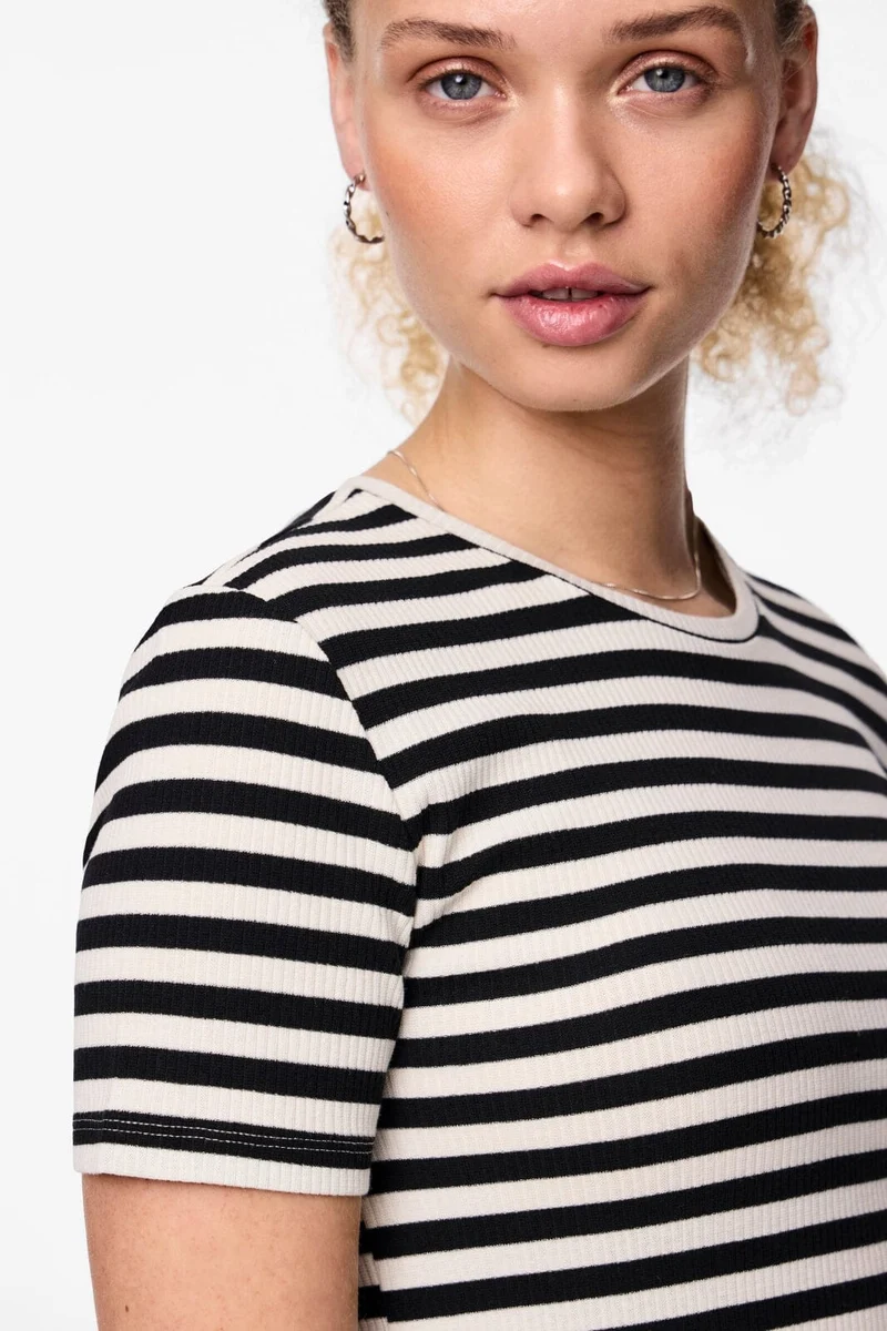 Pieces - Pcruka Ss Top Bc - Cloud Dancer/black
